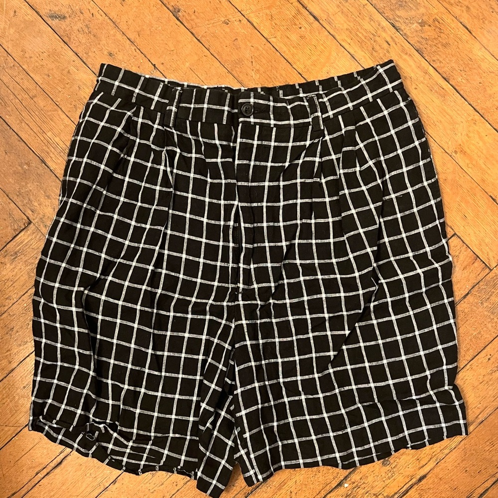 Beautiful black and white shorts
